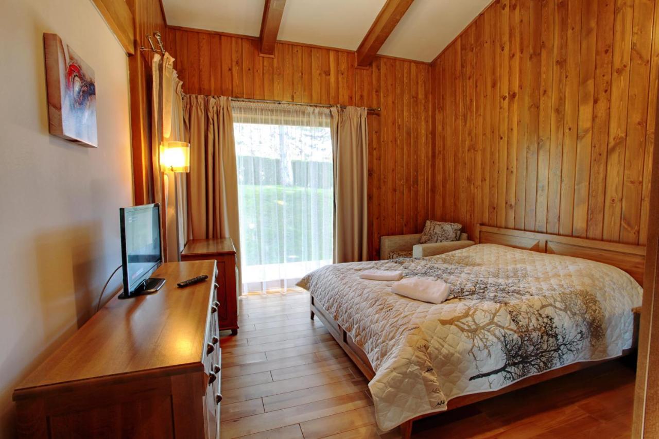 Villa Four Seasons 라즐로그 외부 사진